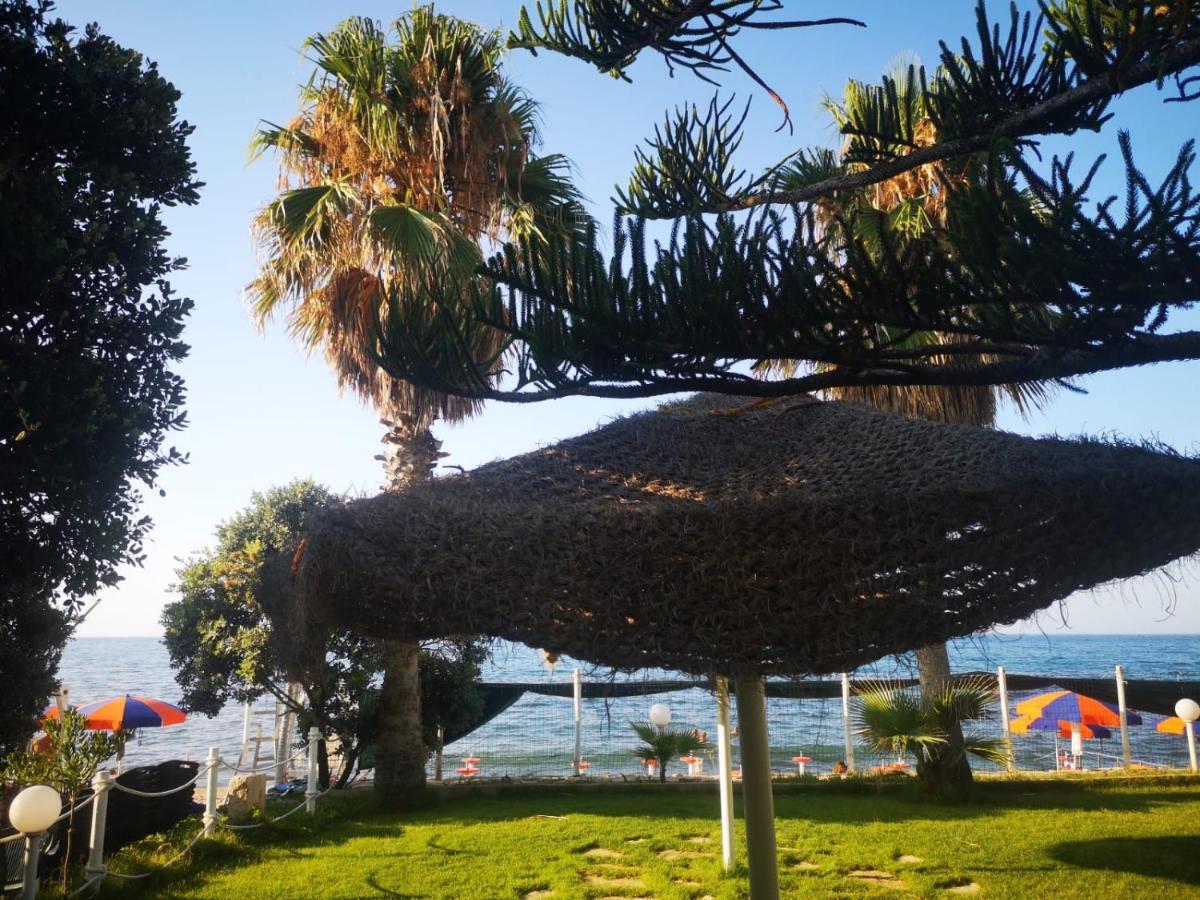 شقة Casa Vacanza Mary سانتيرامو إن كولي المظهر الخارجي الصورة